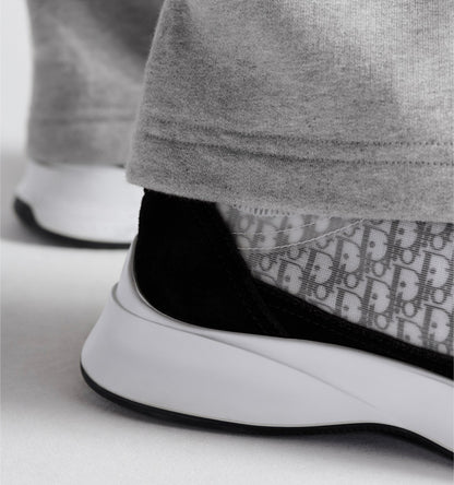 Dior B25 running