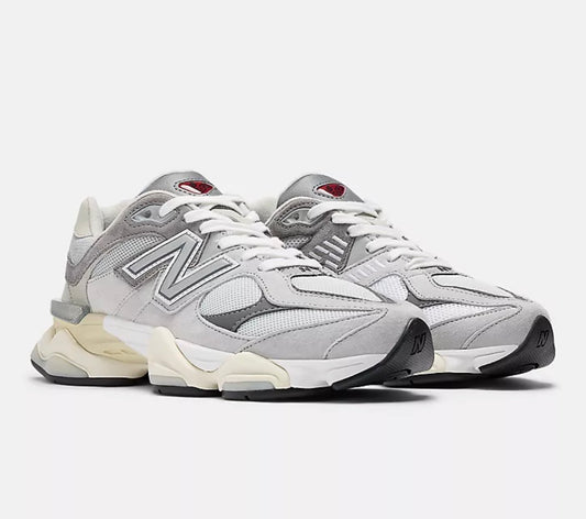 New Balance 9060 - Gris/Blanc cassé